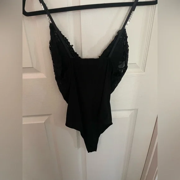 Black lacy bodysuit - Picture 4 of 8